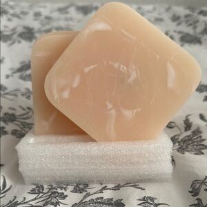 NIB Resin coasters, set of 4